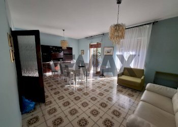 Sala da pranzo - Appartamento Viale Teracati
 
87, Siracusa - foto 24