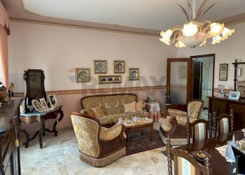 Sala da pranzo - Quadrilocale Viale dei comuni
 
131, Siracusa - foto 2