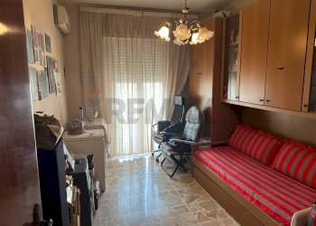 Camera / camera da letto - Quadrilocale Viale dei comuni
 
131, Siracusa - foto 11