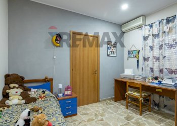 Camera / camera da letto - Villa san benedetto da Norcia
 
9, Siracusa - foto 28