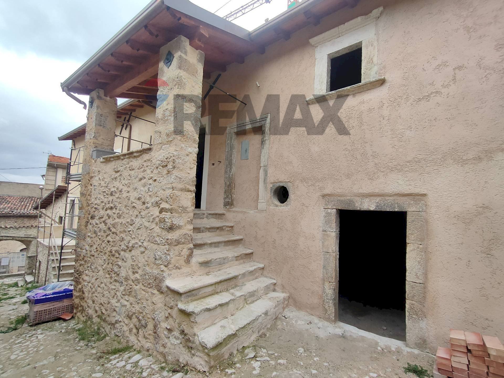 Casa all\'aperto - Semi-detached house Via Giuseppe Mazzini
 
5, Barisciano - photo 1