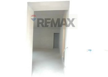 Hall / corridoio - Casa semi indipendente Via Giuseppe Mazzini
5, Barisciano - foto 3