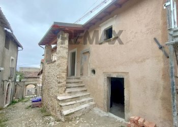 Casa all\'aperto - Casa semi indipendente Via Giuseppe Mazzini
5, Barisciano - foto 17