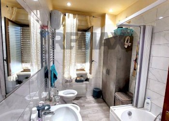Bagno - Four-room apartment via della Libertà
888, Villaricca - photo 18