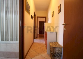 Hall / corridoio - Trilocale Via Morengo
 
84, Pagazzano - foto 11