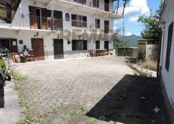Edificio all\'aperto - Casa semi indipendente Giaveno - foto 30