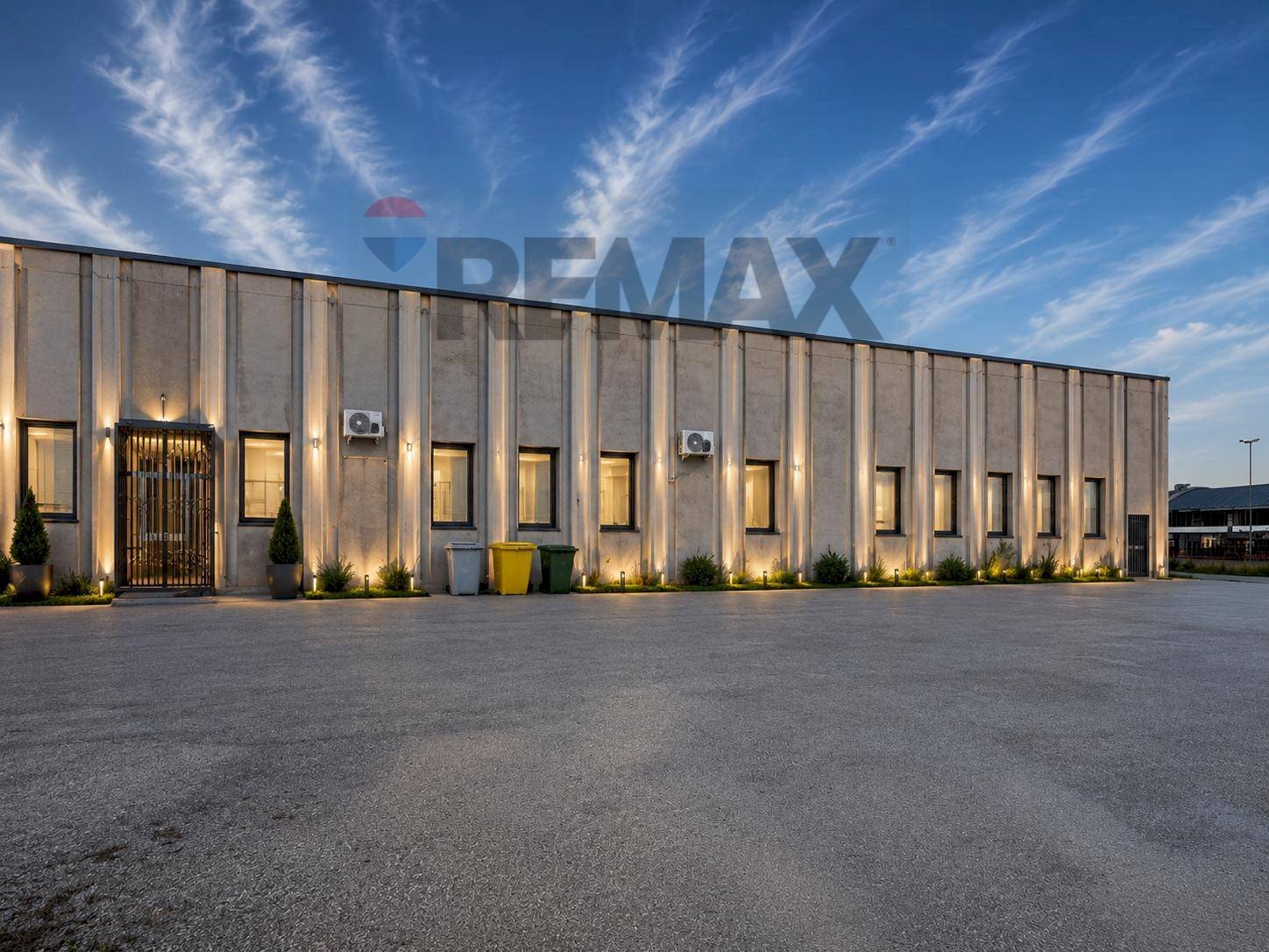 Edificio all\'aperto - Capannone Senigallia - foto 3