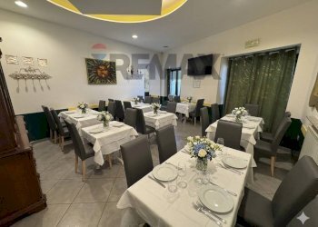 Sala da pranzo - Locale Commerciale piazza san rocco
10, Dorno - foto 23