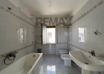 Bagno - Appartamento Via Leonardo Da Vinci
 
7, Ischitella - foto 8