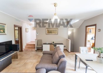 Sala da pranzo - Villa a Schiera Via Benigno Zaccagnini
 
166, Fidenza - foto 11