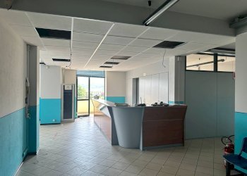 area attesa - Ufficio via Forzani
2, Villanova Mondovì - foto 8