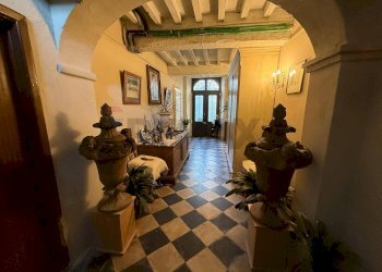 Hall / corridoio - Casa indipendente Coreglia Antelminelli - foto 4