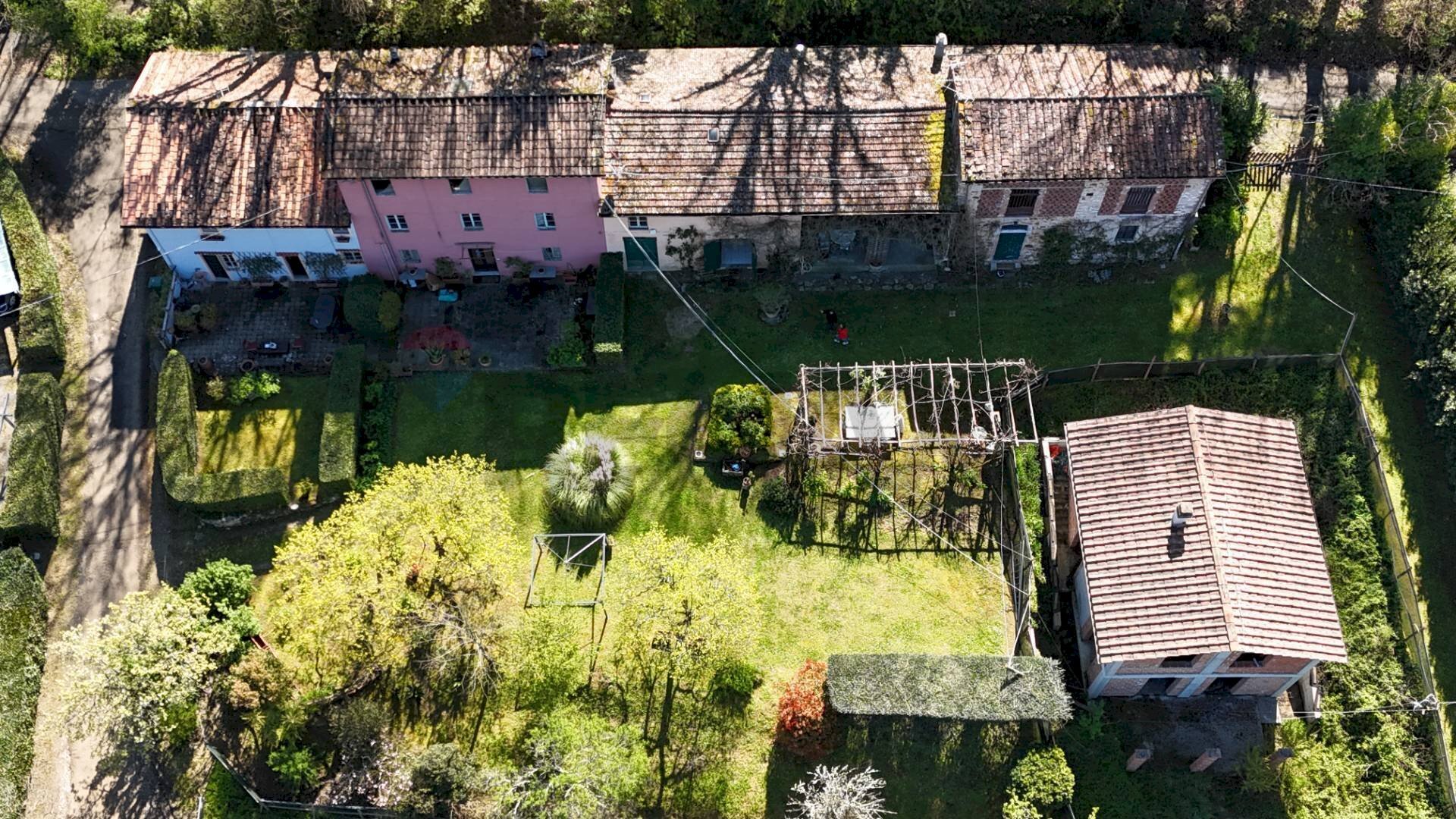 Giardino - Rustic VIA DEL BORGO
1492, Lucca - photo 2