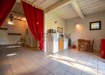 Sala da pranzo - Rustic VIA DEL BORGO
1492, Lucca - photo 49