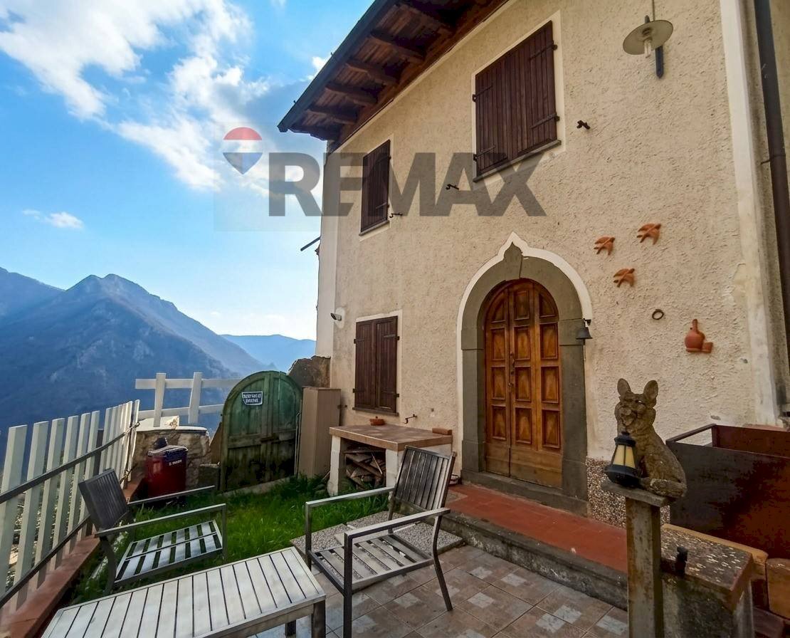 Casa all\'aperto - Casa indipendente via piastrelle
 
25, Bagni di Lucca - foto 1