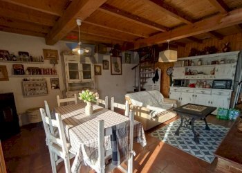 Sala da pranzo - Casa indipendente via piastrelle
 
25, Bagni di Lucca - foto 3