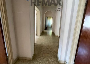 Hall / corridoio - Appartamento Barga - foto 2
