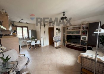 Sala da pranzo - Four-room apartment Via Divisione Alpina Cuneense Altopascio, Altopascio - photo 2