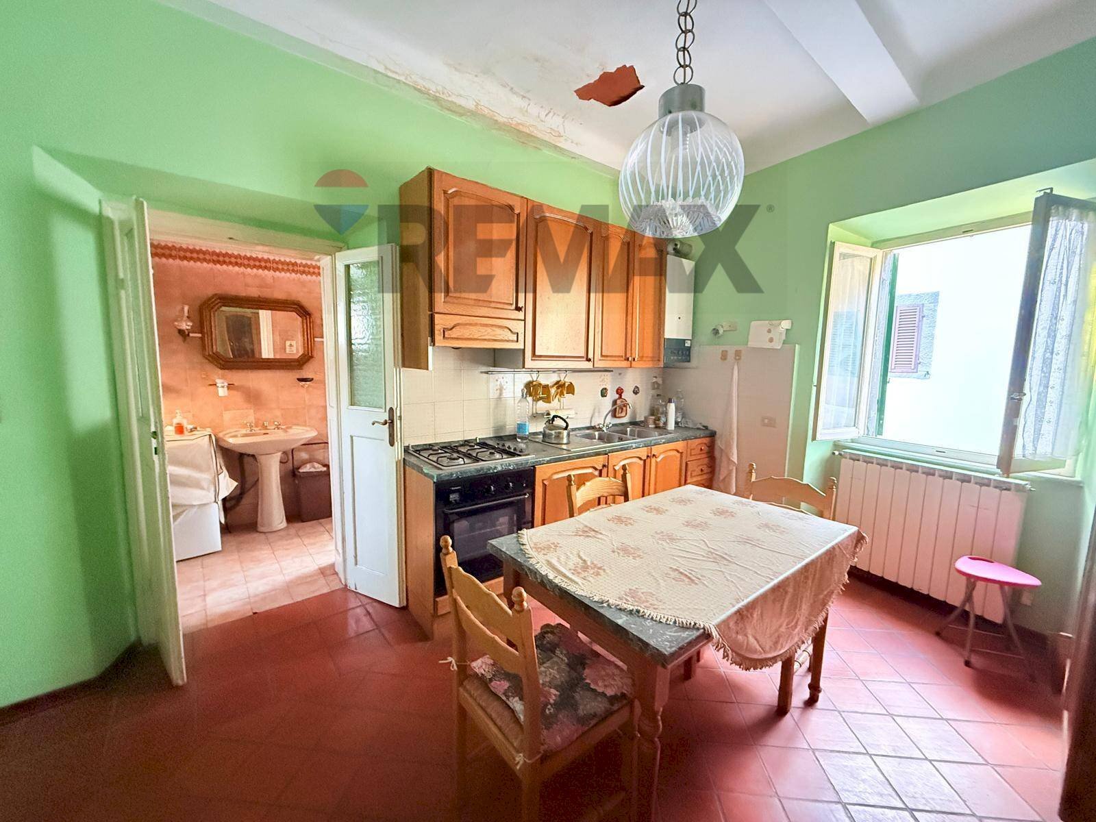 Cucina - Quadrilocale Viale Umberto I
9, Bagni di Lucca - foto 2