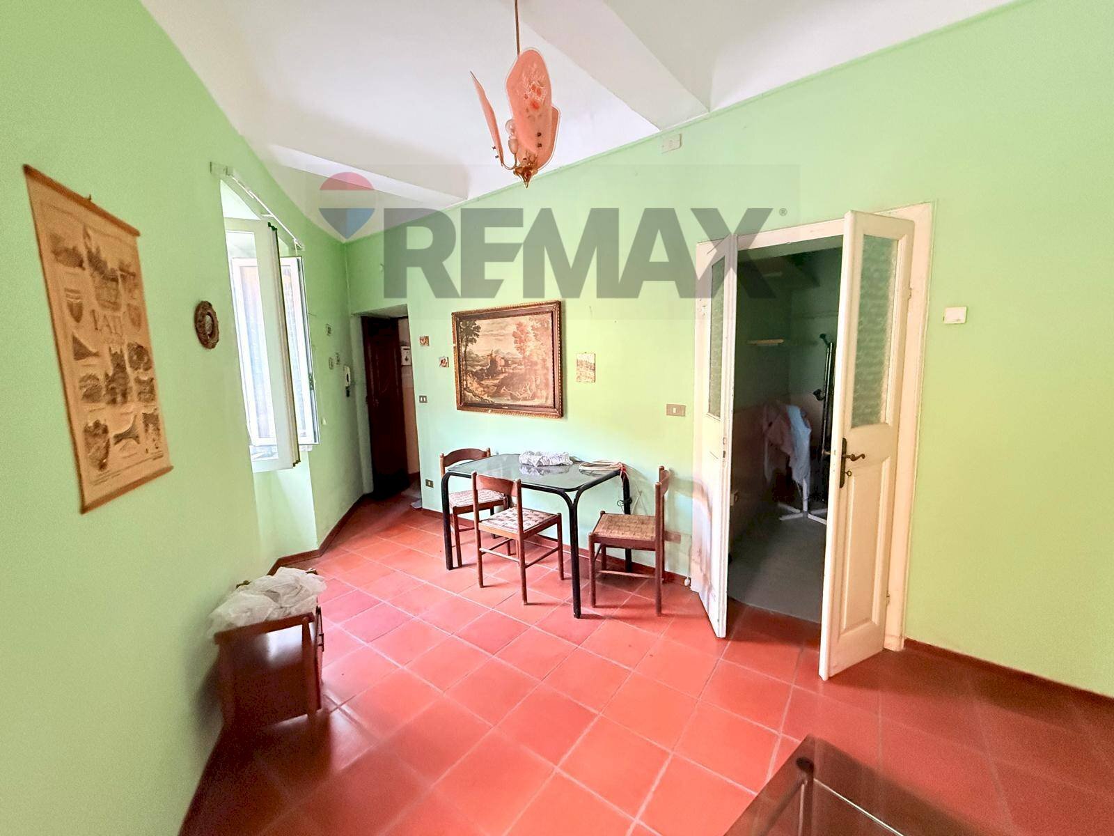 Sala da pranzo - Quadrilocale Viale Umberto I
9, Bagni di Lucca - foto 3