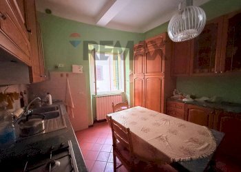 Cucina - Quadrilocale Viale Umberto I
 
9, Bagni di Lucca - foto 4