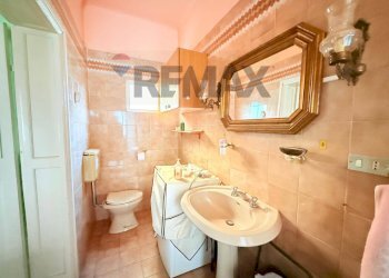 Bagno - Quadrilocale Viale Umberto I
 
9, Bagni di Lucca - foto 6