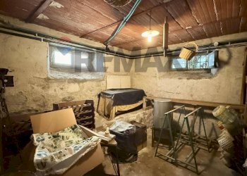 Dispensa di stoccaggio - Villa Barga - foto 47