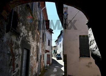 Edificio all\'aperto - Casa semi indipendente VIA DELLA ROCCA
 
snc, Coreglia Antelminelli - foto 13