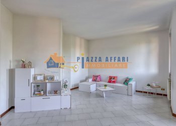 Foto 6 - Three-room apartment via della Fontana
 
19, Carnago - photo 6