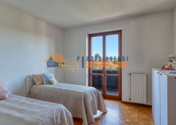 Foto 14 - Three-room apartment via della Fontana
 
19, Carnago - photo 14