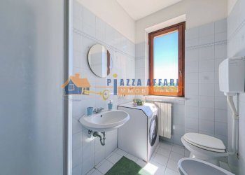Foto 28 - Three-room apartment via della Fontana
 
19, Carnago - photo 28