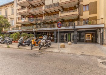 Edificio all\'aperto - Ufficio Via Giuseppe Mazzini
 
2E, Sassari - foto 2