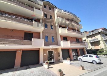 Edificio all\'aperto - Apartment VIA DI BENEVENTO
 
32, Paduli - photo 2