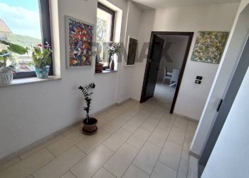 Hall / corridoio - Apartment VIA DI BENEVENTO
 
32, Paduli - photo 9