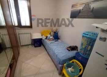 Camera / camera da letto - Apartment VIA DI BENEVENTO
 
32, Paduli - photo 23