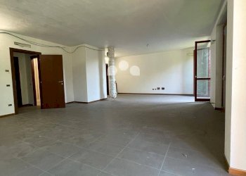 Foto 1 - Negozio Via Papa Giovanni Paolo II
2, San Giuliano Milanese - foto 1