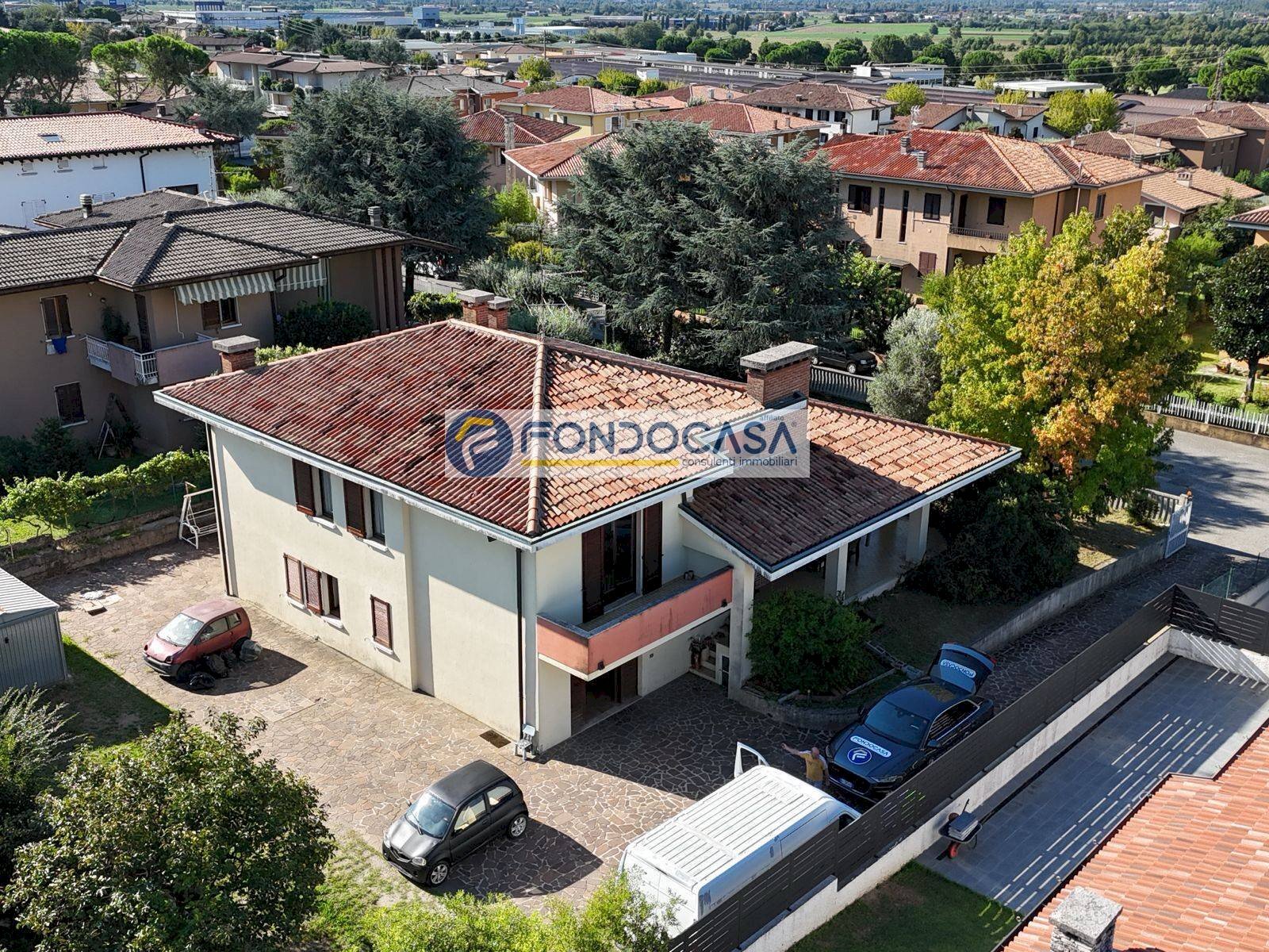 drone - Villa Viale Croce Rossa, Castiglione delle Stiviere - foto 1