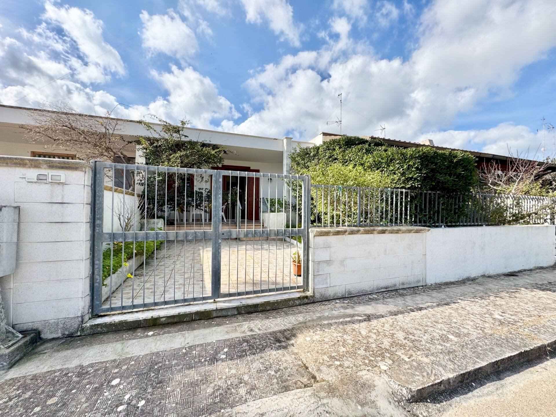 Foto 1 - Villa a Schiera viale dei Sultani
 
snc, Melendugno - foto 1