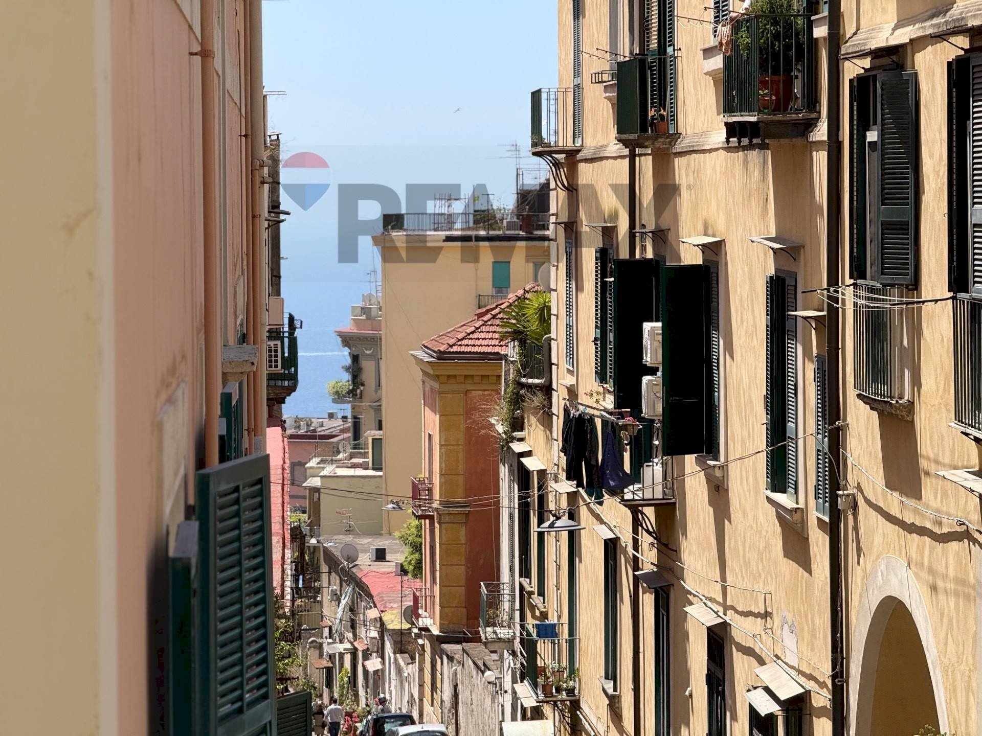 Edificio all\'aperto - Quadrilocale Via Belvedere
 
84, Napoli - foto 1