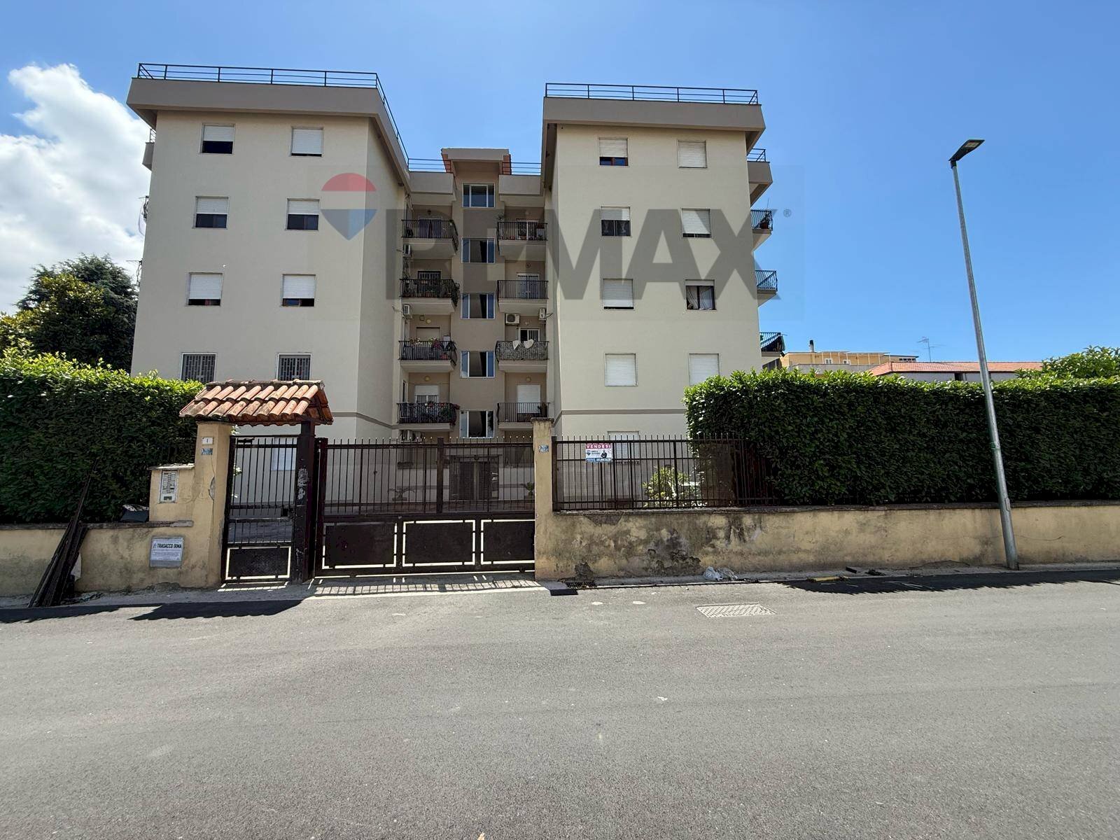 Edificio all\'aperto - Four-room apartment Via Giacomo Leopardi
 
1, Cesa - photo 1