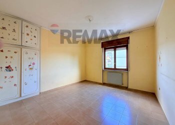 Stanza vuota - Four-room apartment Via Giacomo Leopardi
1, Cesa - photo 10