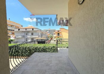 Terrazza - Four-room apartment Via Giacomo Leopardi
1, Cesa - photo 16