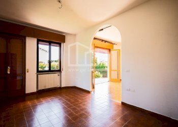 Foto 4 - Villa Strada Salionze
 
9, Monzambano - photo 4