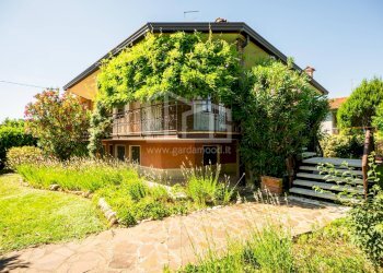 Foto 39 - Villa Strada Salionze
 
9, Monzambano - photo 39