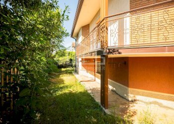 Foto 49 - Villa Strada Salionze
 
9, Monzambano - photo 49