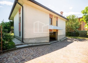 Foto 52 - Villa Strada Salionze
 
9, Monzambano - photo 52