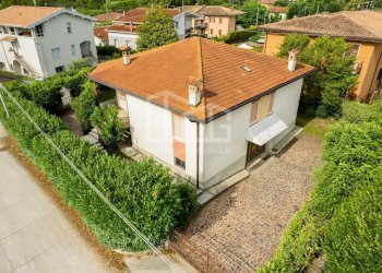 Foto 57 - Villa Strada Salionze
 
9, Monzambano - photo 57