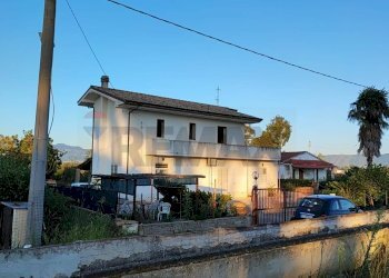 Casa all\'aperto - Independent house Sessa Aurunca - photo 1