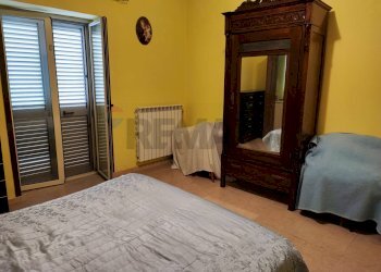 Camera / camera da letto - Independent house Sessa Aurunca - photo 34
