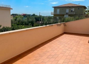 Terrazza - Trilocale SS7 FORMIA
 
210A, Formia - foto 3